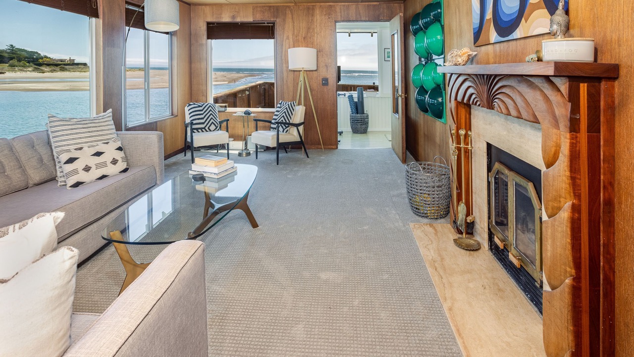Photo of Livingroom in Bolinas