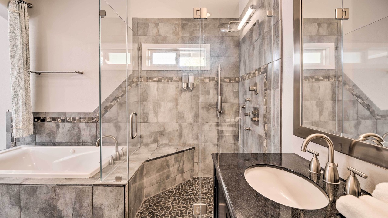 Photo of Bathroom in Willow Glen South - Lincoln Glen