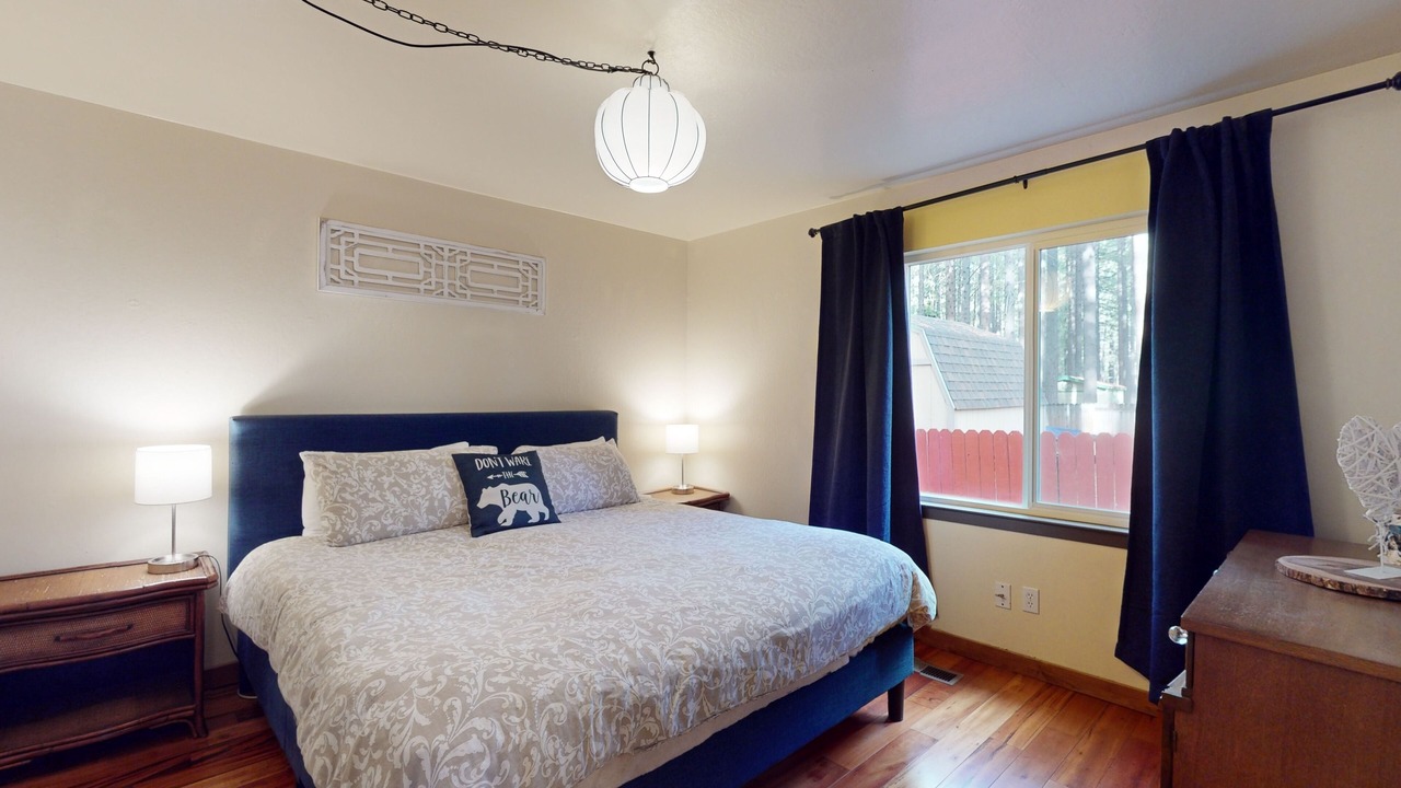 Photo of Bedroom in Black Bart