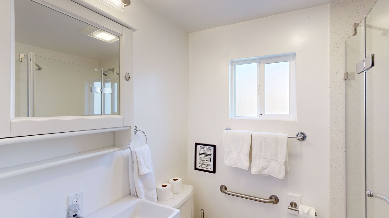 Photo of Bathroom in Stinson Beach