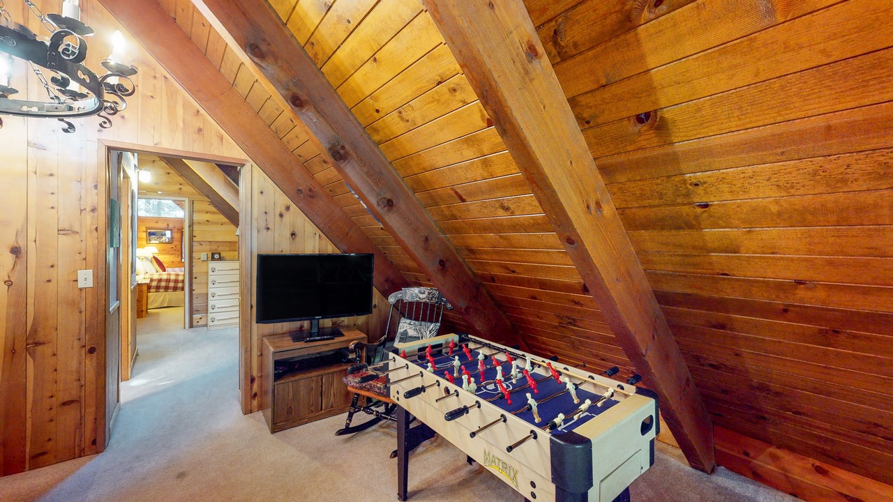 Photo of Bedroom in Tahoe Pines