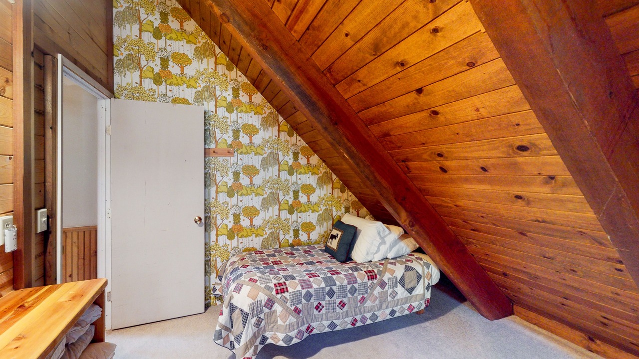 Photo of Bedroom in Tahoe Pines