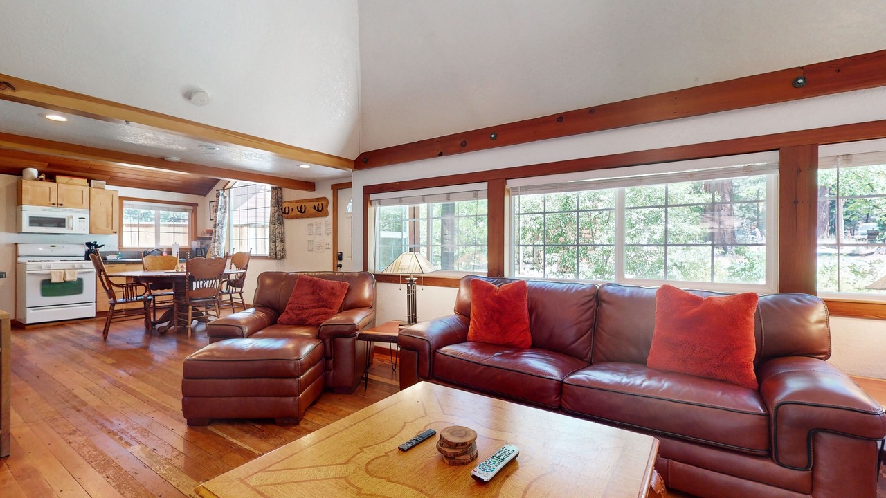 Photo of Livingroom in South Lake Tahoe