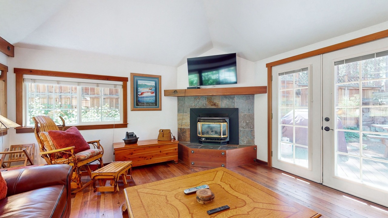 Photo of Livingroom in South Lake Tahoe