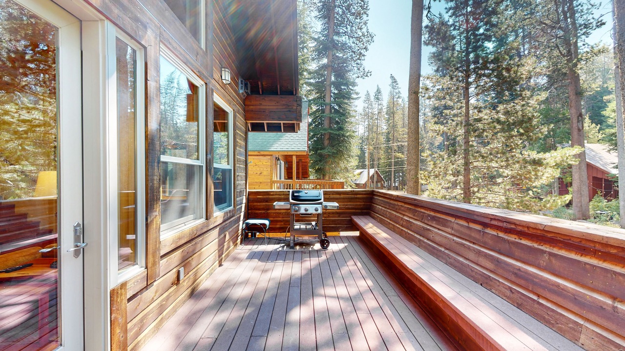 Photo of Patio Balcony in Donner Lake Woods