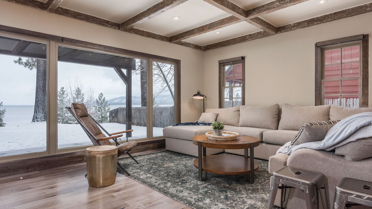 Photo of Livingroom in Al Tahoe