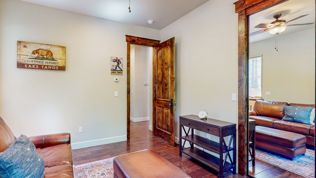 Photo of Livingroom in North Upper Truckee