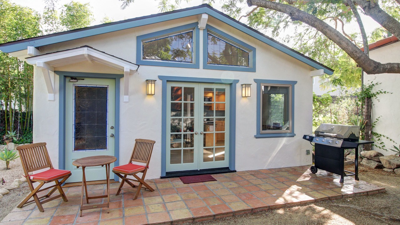 Photo of Patio Balcony in West Beach