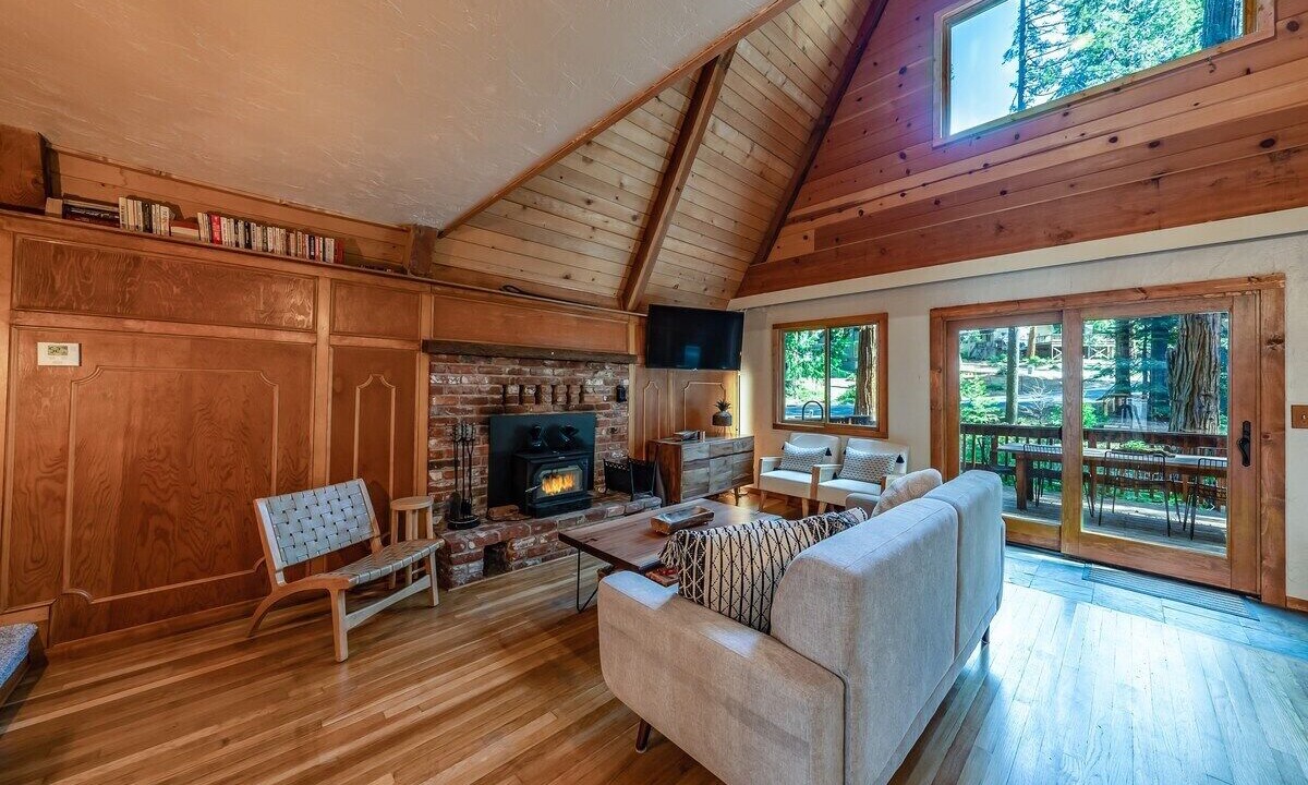 Photo of Livingroom in Sierra Cedars