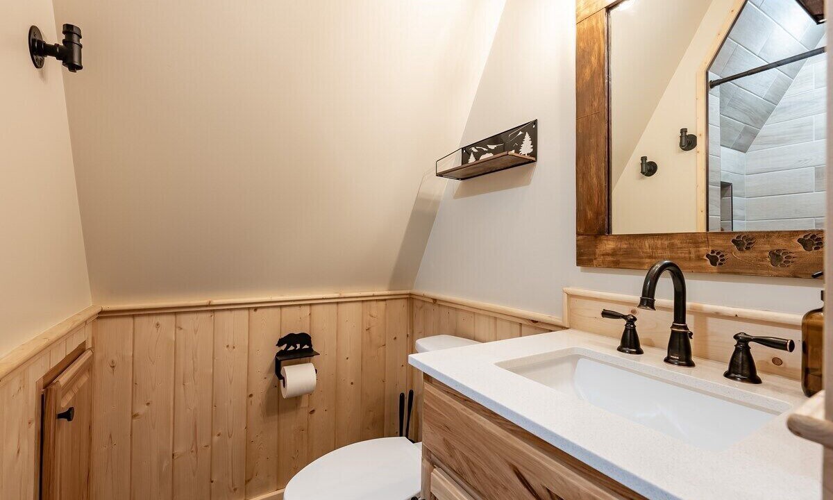 Photo of Bathroom in Sierra Cedars