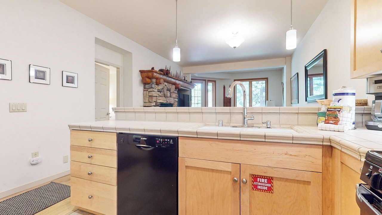 Photo of Kitchen in Mammoth Lakes