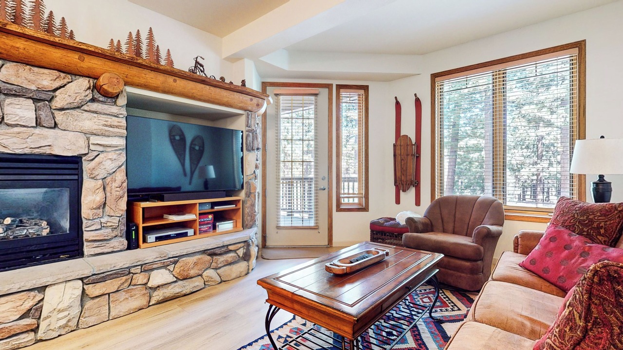 Photo of Livingroom in Mammoth Lakes