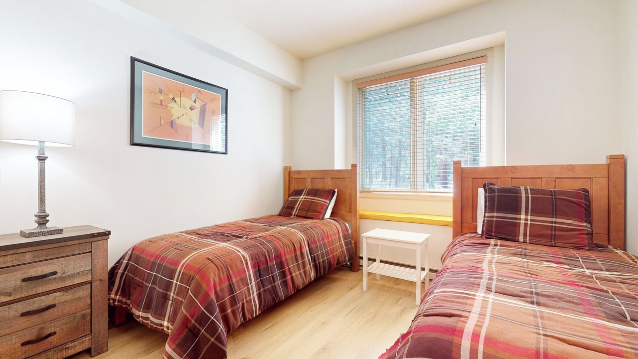 Photo of Bedroom in Mammoth Lakes