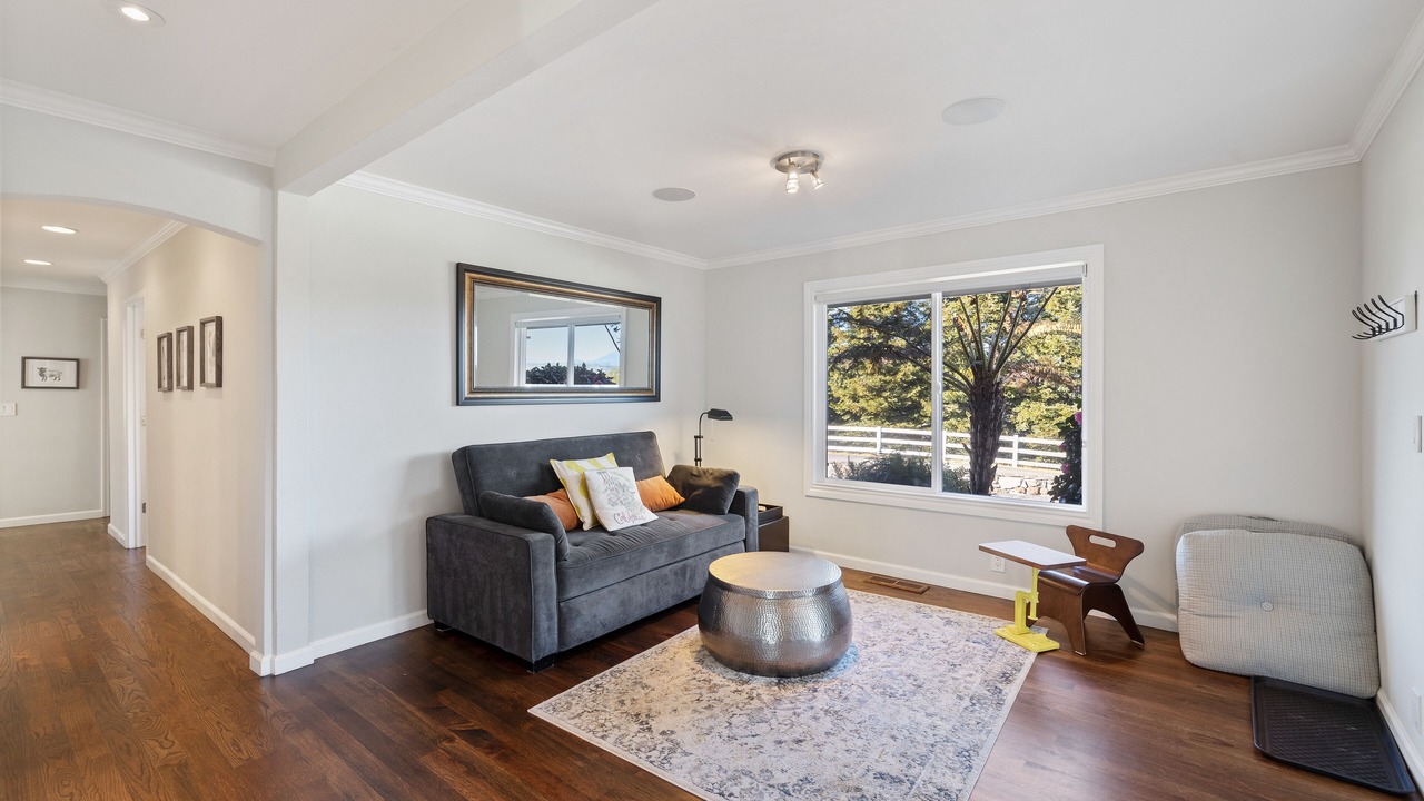 Photo of Livingroom in Windsor