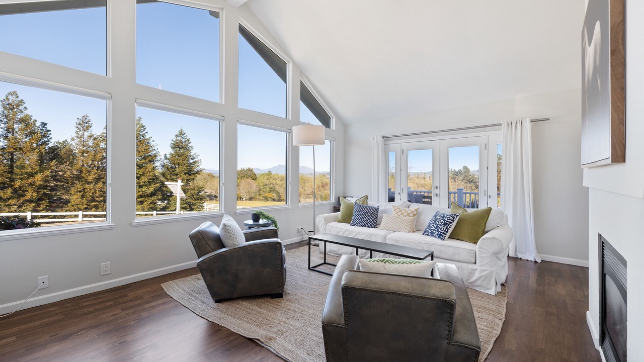 Photo of Livingroom in Windsor