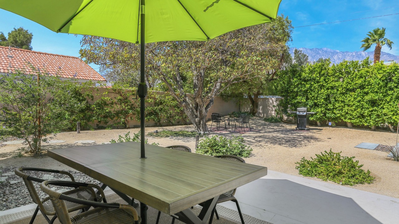 Photo of Outdoor in Racquet Club South
