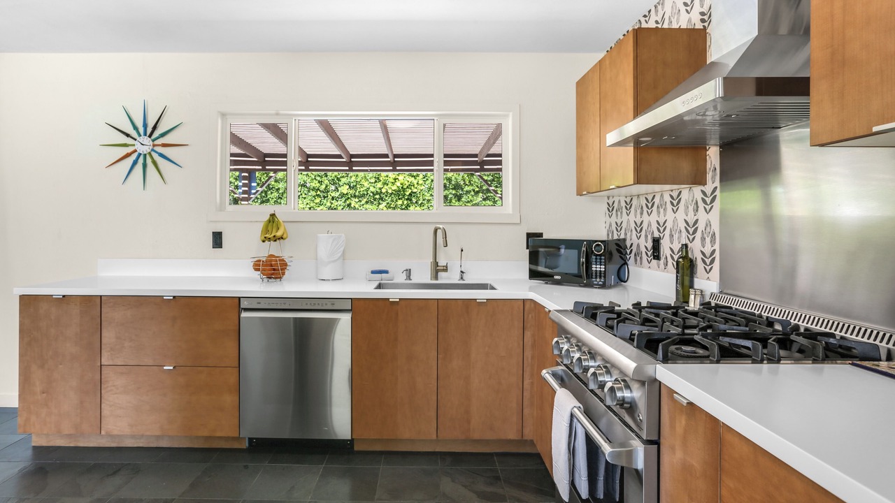 Photo of Kitchen in Racquet Club South