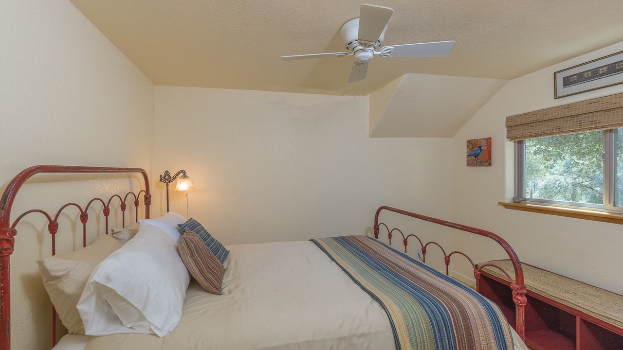 Photo of Bedroom in Incline