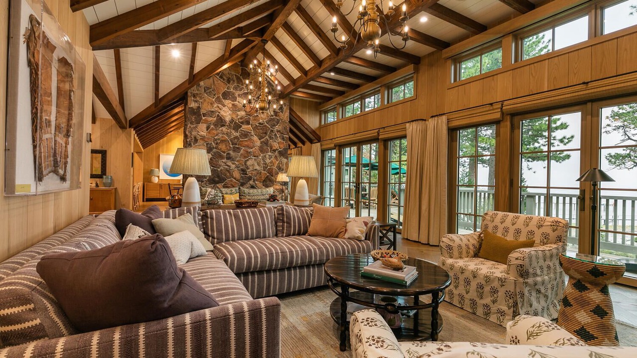 Photo of Livingroom in Tahoe Woods