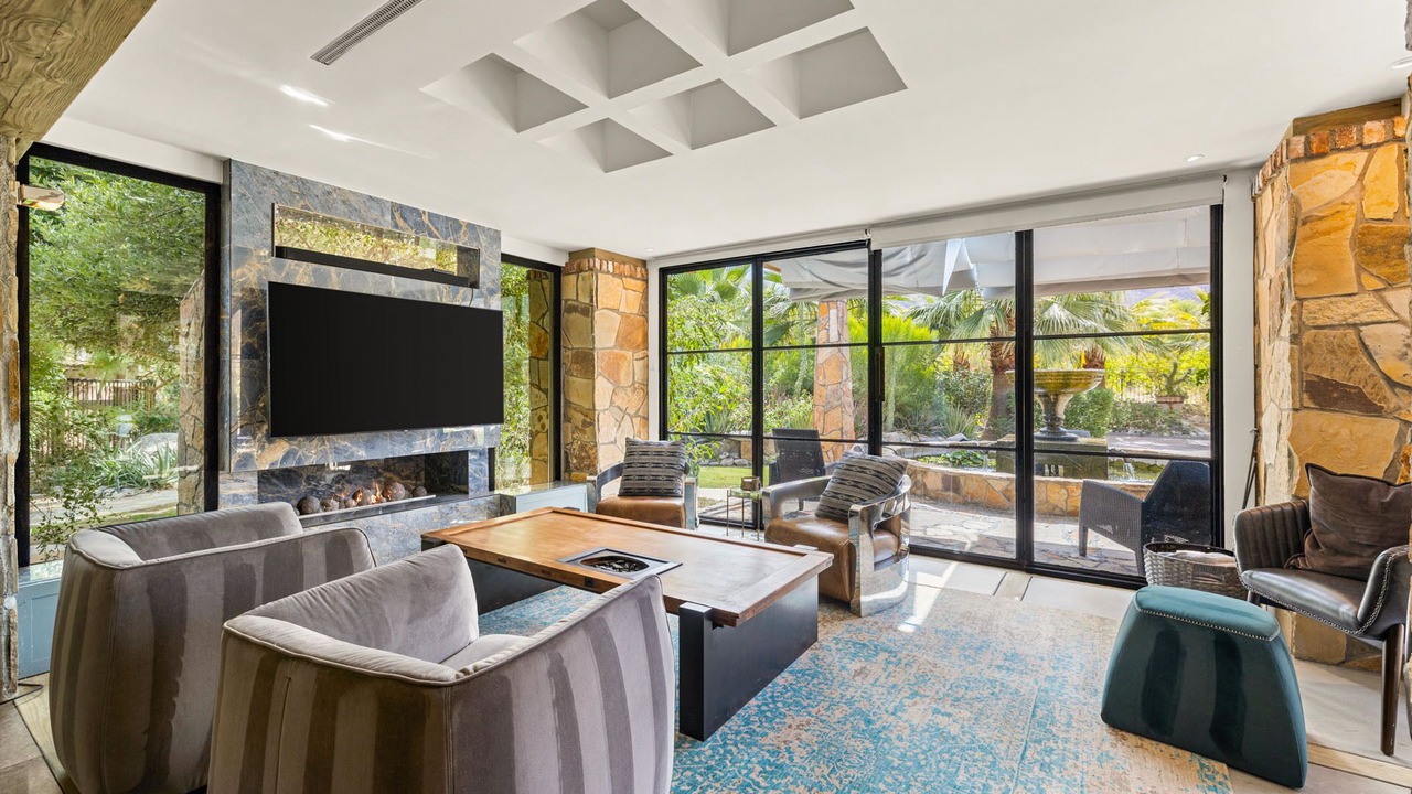 Photo of Livingroom in Palm Desert