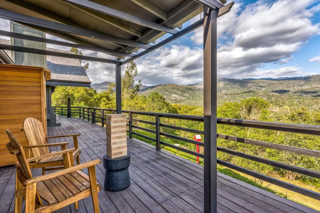 Photo of Patio Balcony in Yosemite Forks