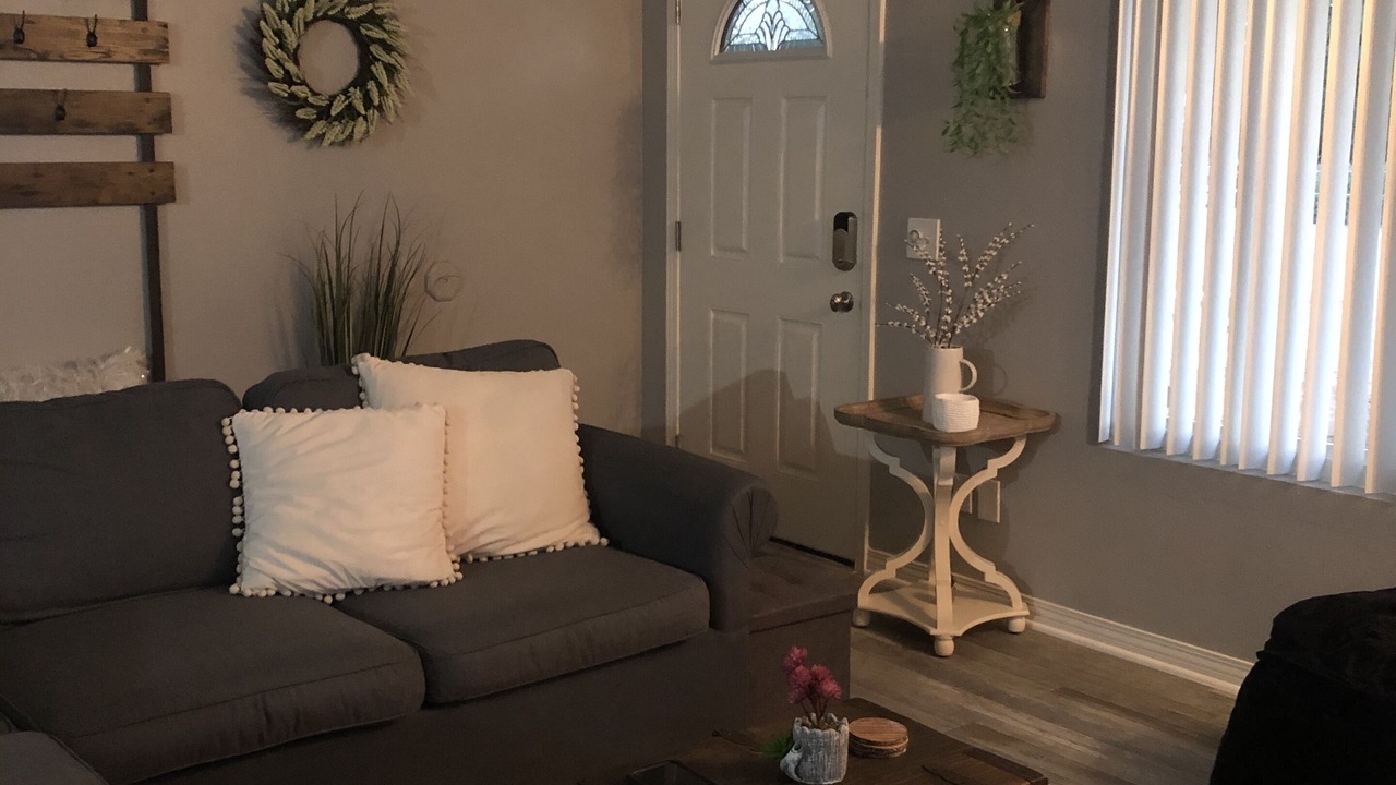 Photo of Livingroom in Apple Valley