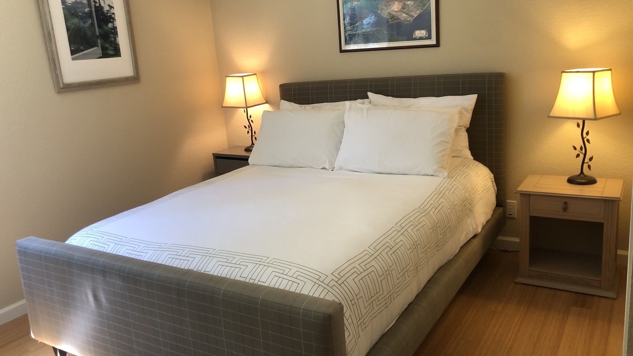 Photo of Bedroom in Guerneville