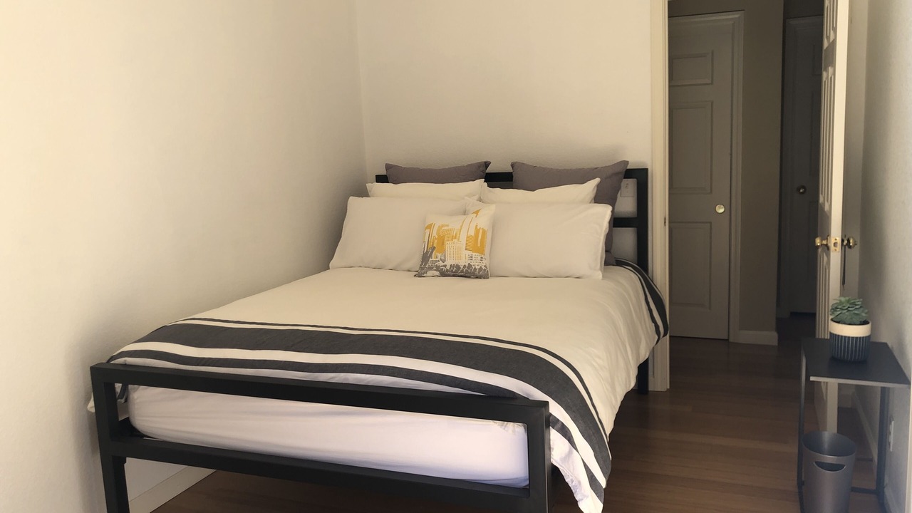 Photo of Bedroom in Guerneville