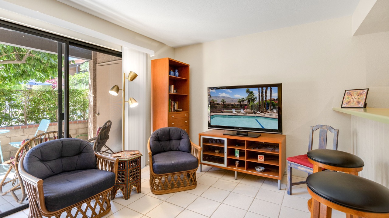 Photo of Livingroom in Uptown Design District