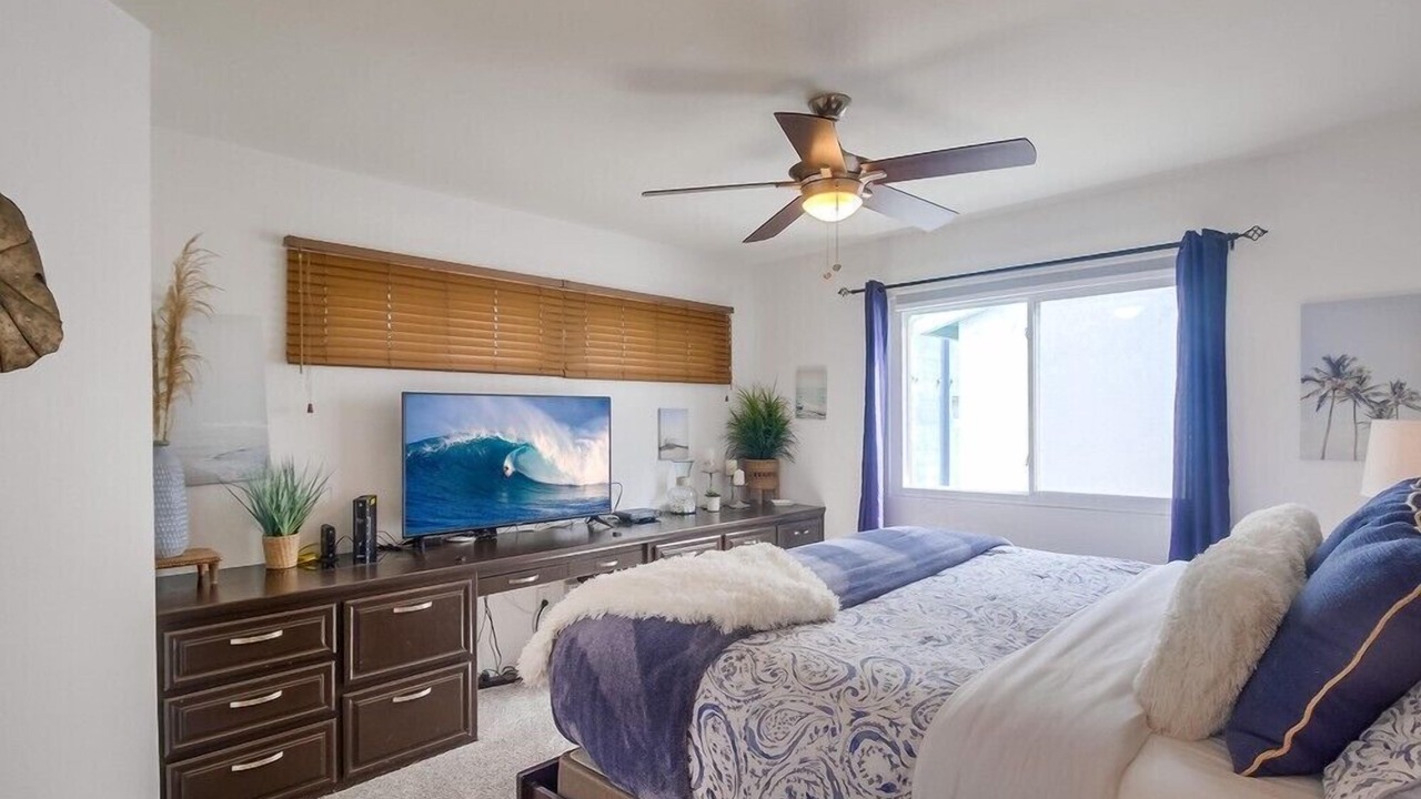 Photo of Bedroom in South Mission Beach