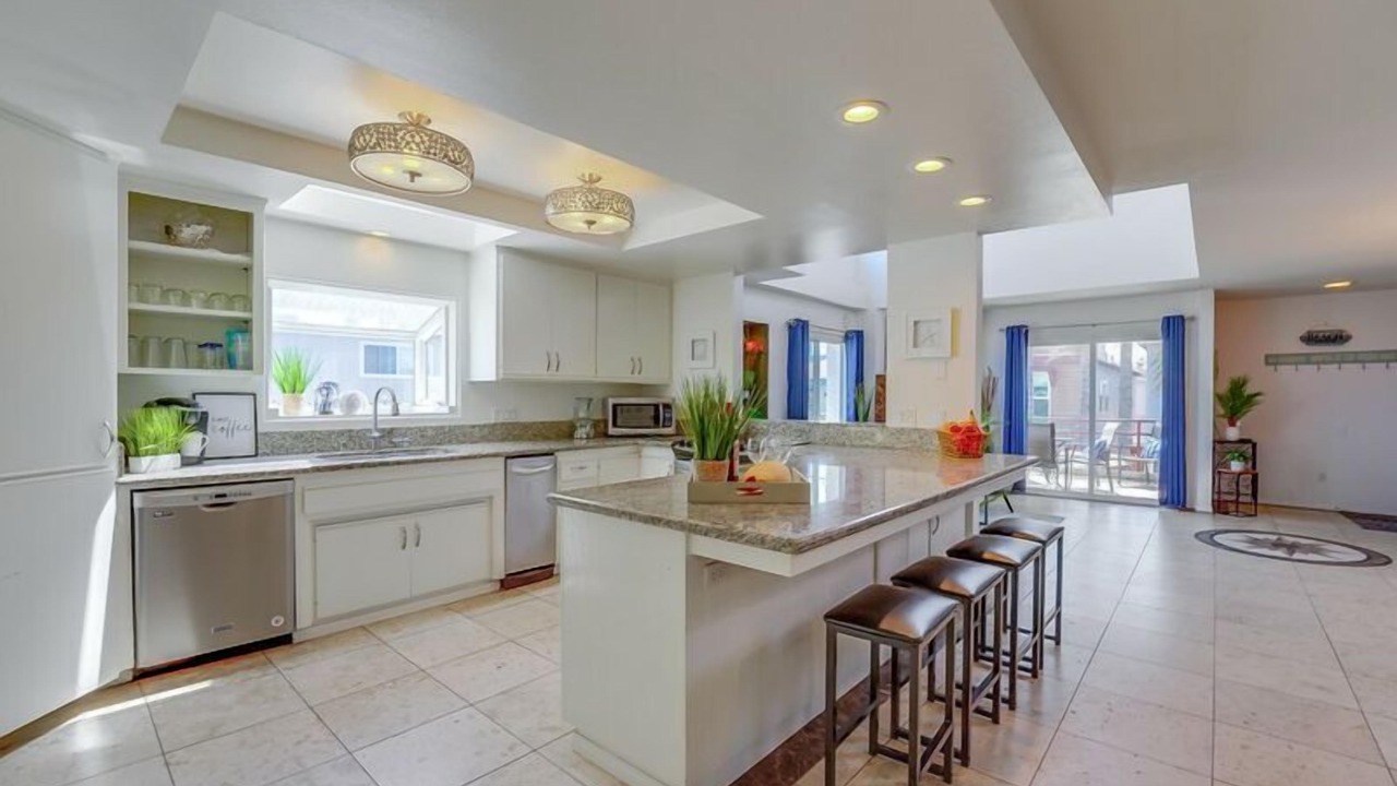 Photo of Kitchen in South Mission Beach