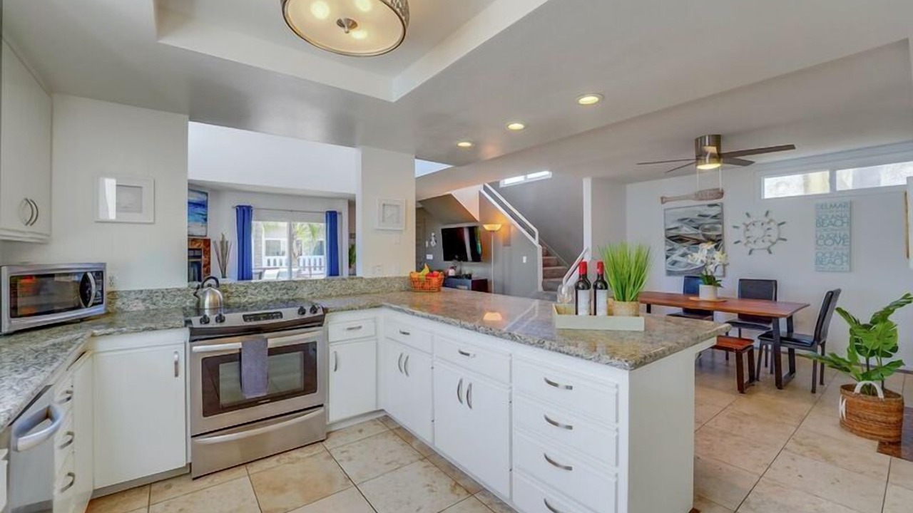 Photo of Kitchen in South Mission Beach