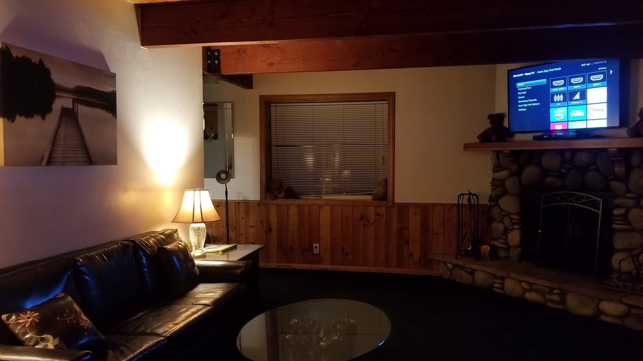 Photo of Livingroom in Big Bear City
