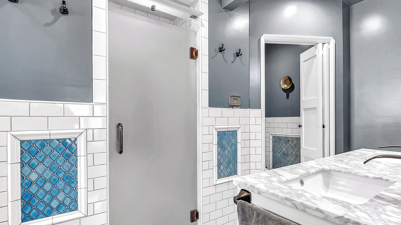 Photo of Bathroom in Mid City