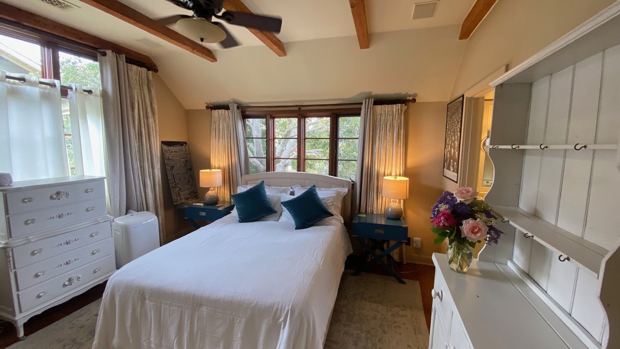 Photo of Bedroom in Oak Park