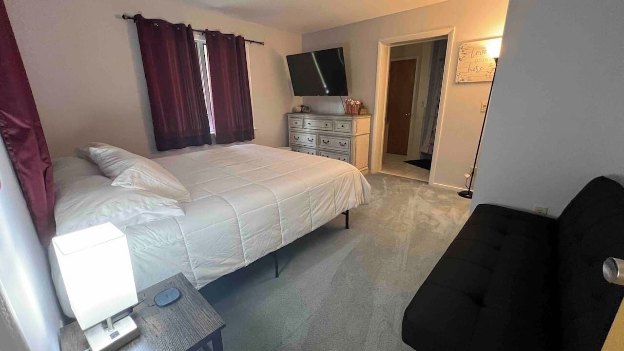 Photo of Bedroom in West Lawn