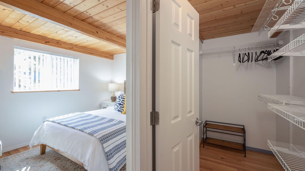 Photo of Bedroom in Moss Beach