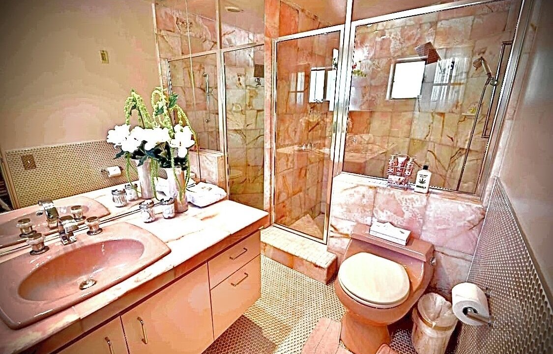 Photo of Bathroom in B-Bar-H Ranch