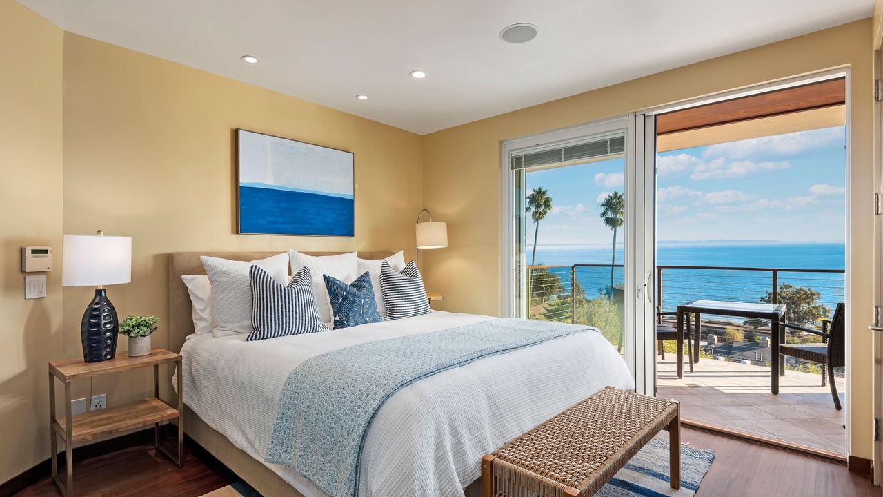 Photo of Bedroom in Summerland