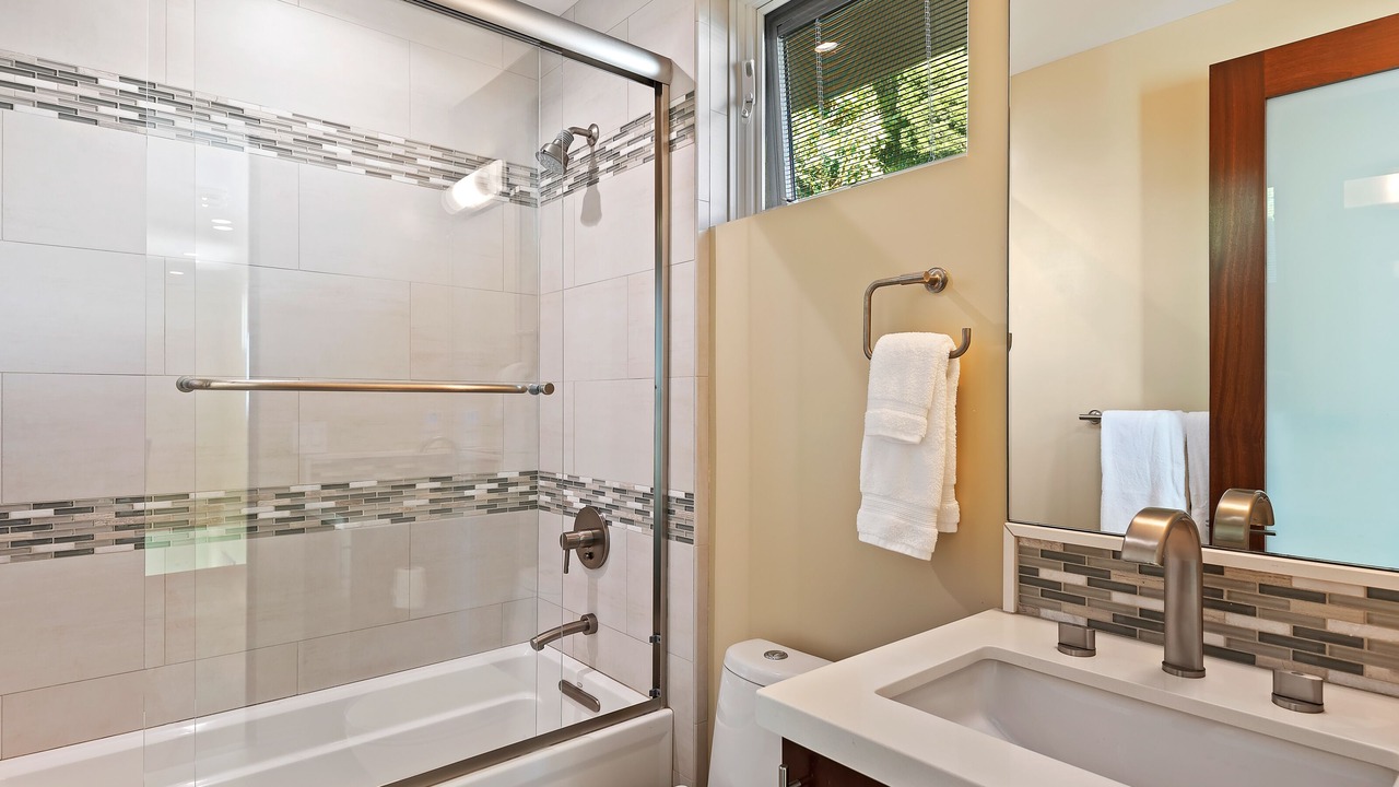 Photo of Bathroom in Summerland