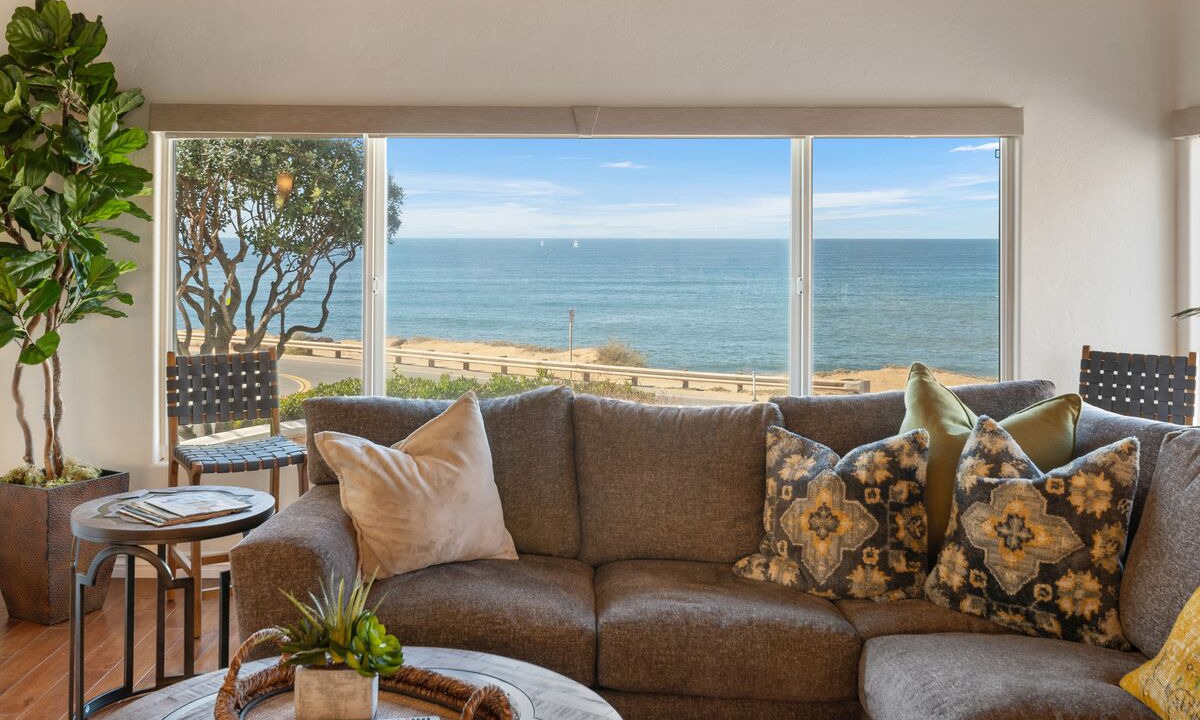 Photo of Livingroom in Sunset Cliffs