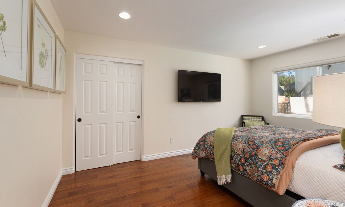 Photo of Bedroom in Sunset Cliffs