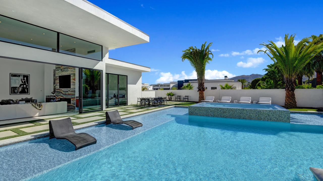 Photo of Outdoor in Magnesia Falls Cove