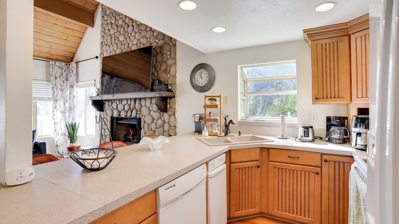 Photo of Kitchen in Crestline