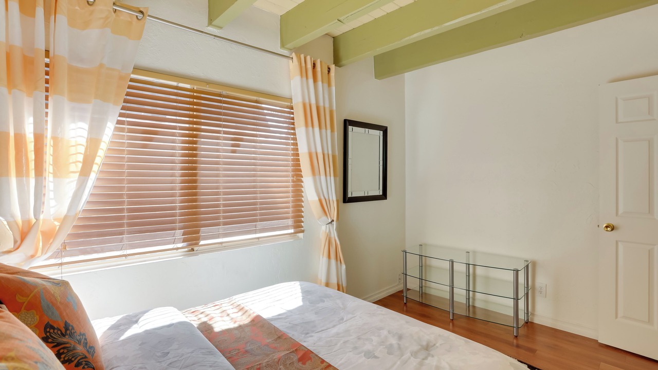 Photo of Bedroom in Crestline