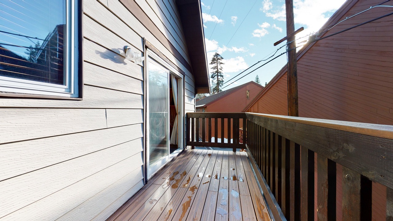 Photo of Patio Balcony in Mammoth Lakes