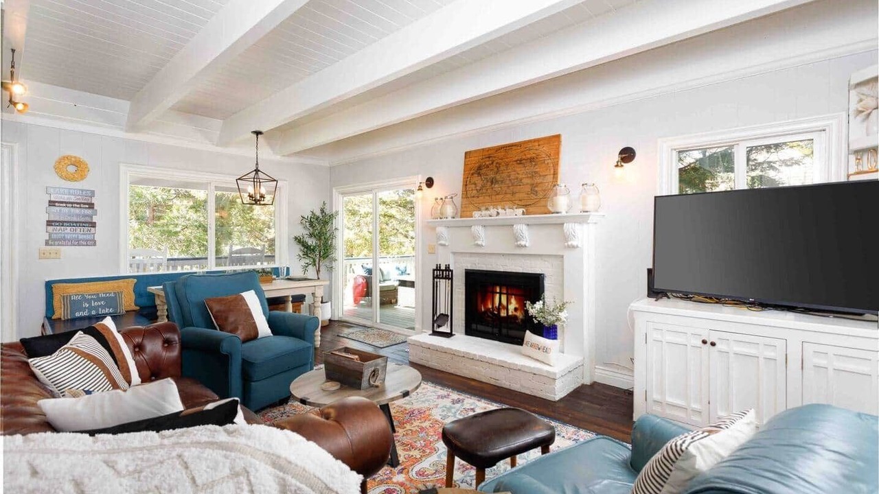 Photo of Livingroom in Cedar Glen