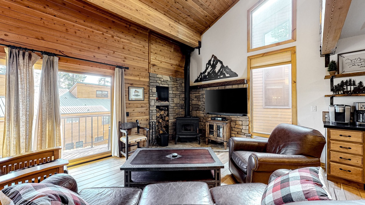 Photo of Livingroom in Mammoth Lakes