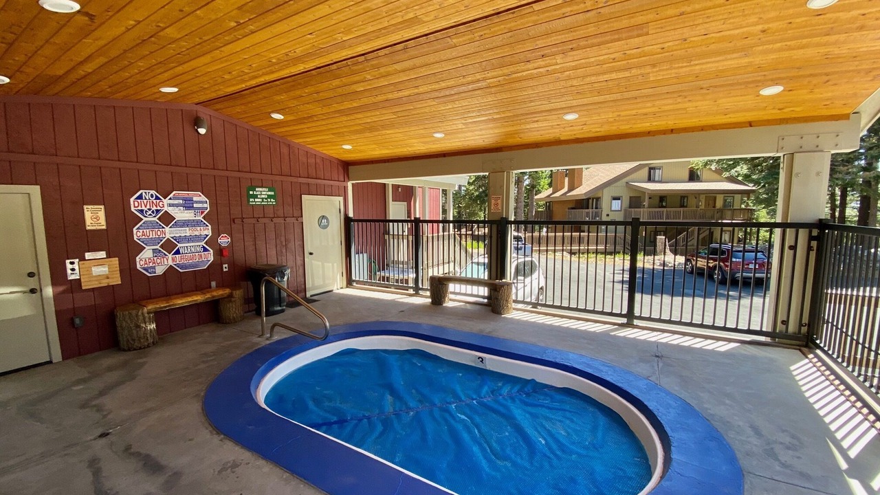 Photo of Outdoor in Mammoth Lakes