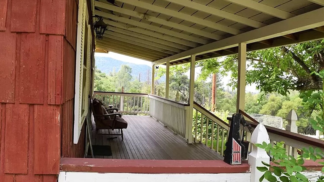 Photo of Patio Balcony in Mariposa